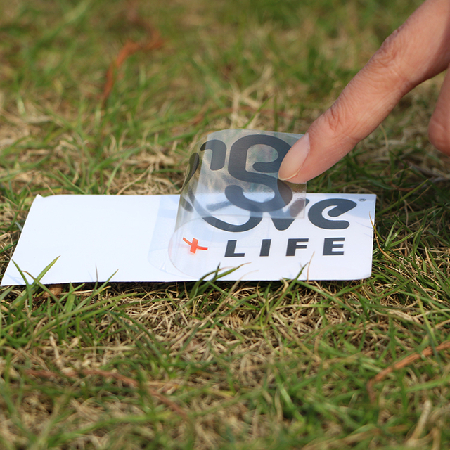 Etiqueta transparente